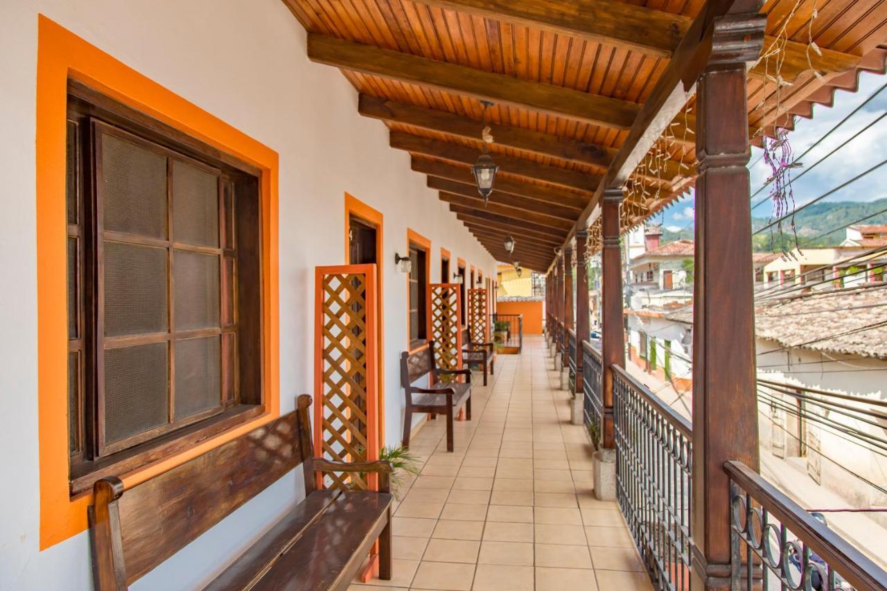 Berakah B&B- Central Park Copán Dış mekan fotoğraf